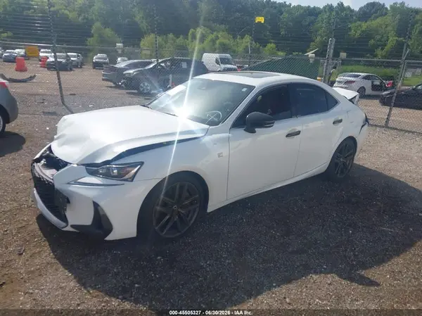 JTHC81D21K5037487 2019 LEXUS IS - Image 2
