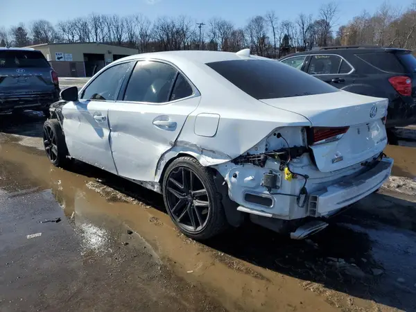 JTHC81D21K5038591 2019 LEXUS IS - Image 2
