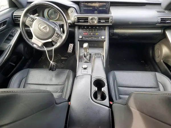 JTHC81D22J5029087 2018 LEXUS IS - Image 8