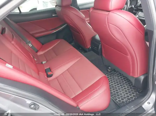 JTHC81D22J5031132 2018 LEXUS IS - Image 8