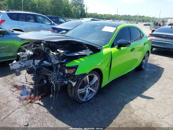 JTHC81D22J5032765 2018 LEXUS IS - Image 2