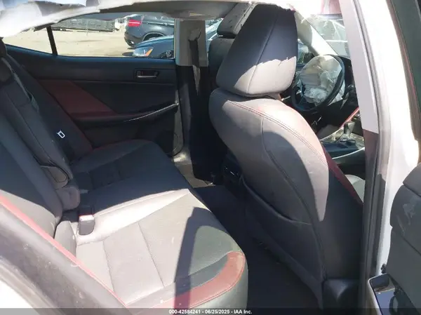 JTHC81D22J5032765 2018 LEXUS IS - Image 8