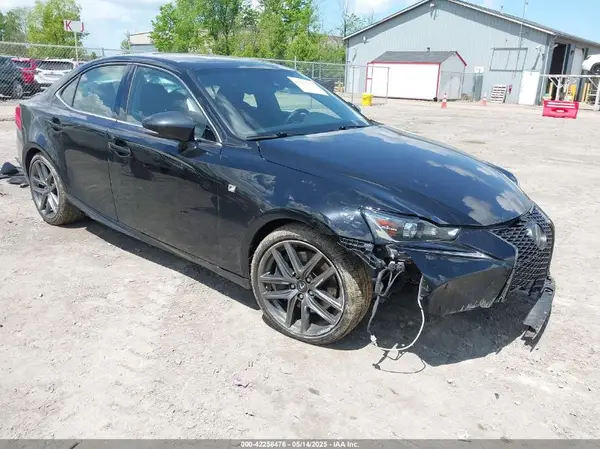 JTHC81D22J5033138 2018 LEXUS IS - Image 1