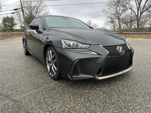 JTHC81D22K503509 2019 LEXUS IS - Image 1