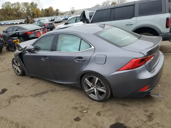 JTHC81D22K5039281 2019 LEXUS IS - Image 2