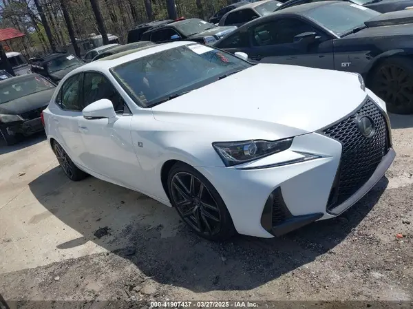 JTHC81D23J5026649 2018 LEXUS IS - Image 1