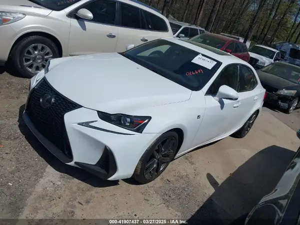 JTHC81D23J5026649 2018 LEXUS IS - Image 2