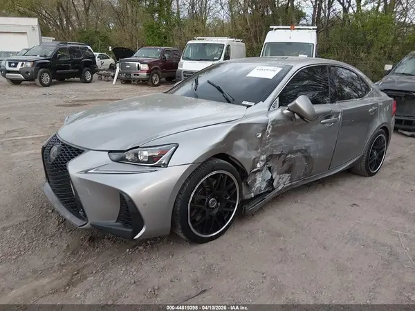 JTHC81D23J5028045 2018 LEXUS IS - Image 2
