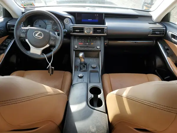 JTHC81D23J5029258 2018 LEXUS IS - Image 8
