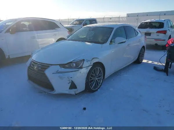 JTHC81D23J5031253 2018 LEXUS IS - Image 2