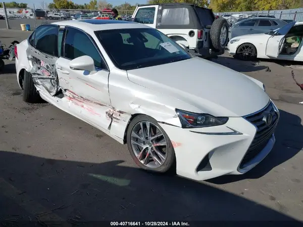 JTHC81D23J5032838 2018 LEXUS IS - Image 1