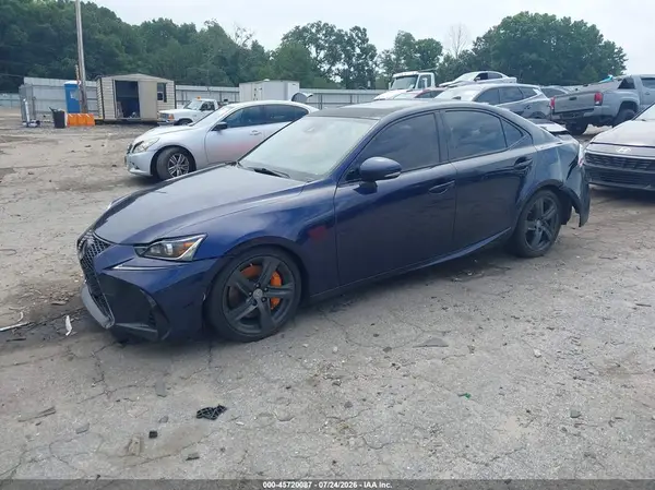 JTHC81D23K5040097 2019 LEXUS IS - Image 2