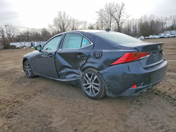 JTHC81D24J5025932 2018 LEXUS IS - Image 2
