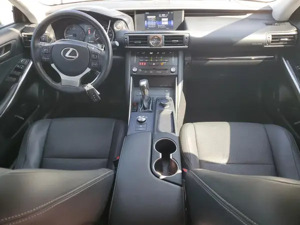 JTHC81D24J5026241 2018 LEXUS IS - Image 8