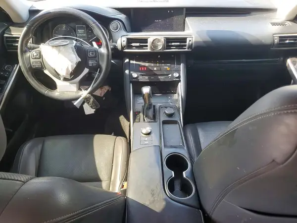 JTHC81D24J5028961 2018 LEXUS IS - Image 8