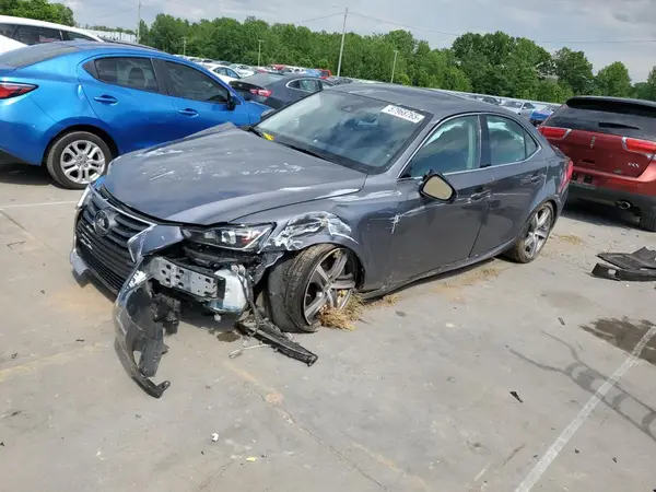 JTHC81D24J5030385 2018 LEXUS IS - Image 1