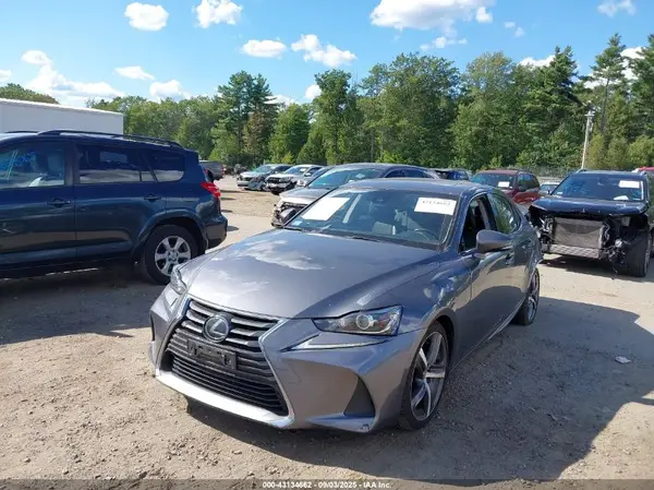 JTHC81D24J5033612 2018 LEXUS IS - Image 2