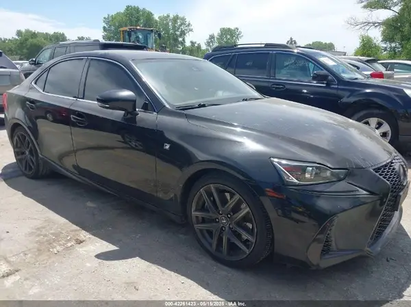 JTHC81D24K5034731 2019 LEXUS IS - Image 1