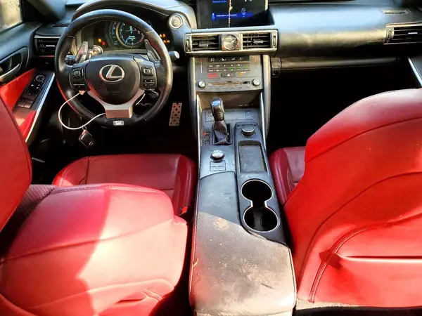 JTHC81D24K5035345 2019 LEXUS IS - Image 8