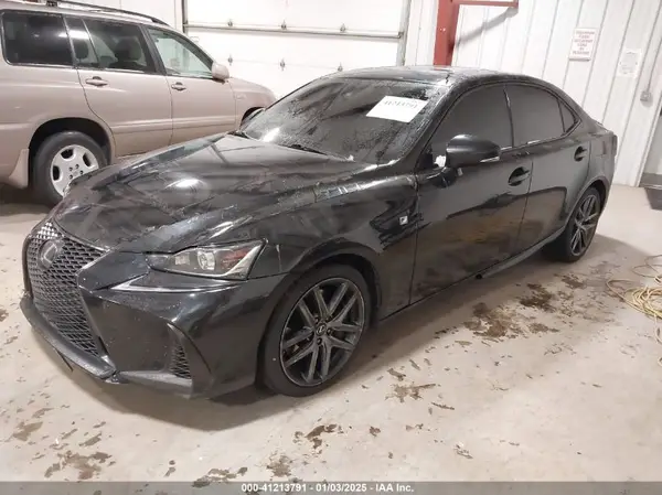 JTHC81D24K5036236 2019 LEXUS IS - Image 2