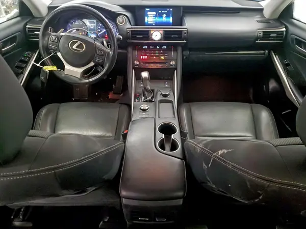 JTHC81D25J5029455 2018 LEXUS IS - Image 8