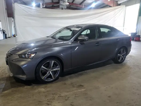 JTHC81D25J5031402 2018 LEXUS IS - Image 1