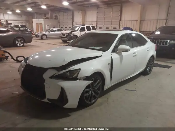 JTHC81D25J5031433 2018 LEXUS IS - Image 2