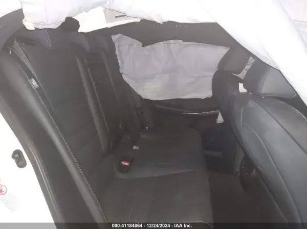 JTHC81D25J5031433 2018 LEXUS IS - Image 8