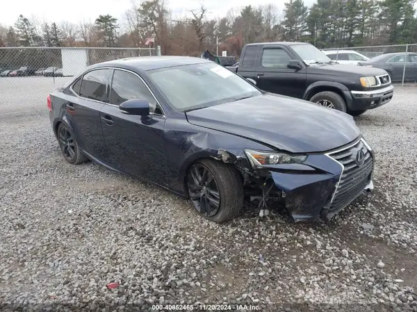 JTHC81D25J5033053 2018 LEXUS IS - Image 1