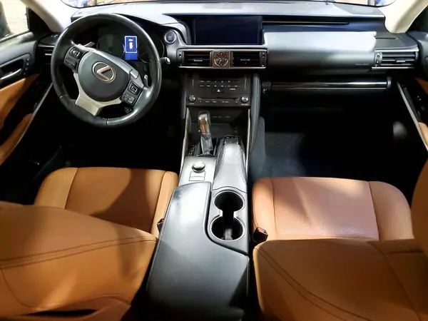 JTHC81D25K5033944 2019 LEXUS IS - Image 8
