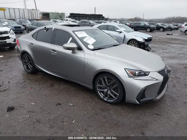 JTHC81D25K5036536 2019 LEXUS IS - Image 1