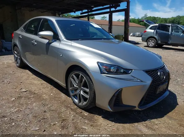 JTHC81D25K5038660 2019 LEXUS IS - Image 1