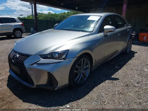 JTHC81D25K5038660 2019 LEXUS IS - Image 2