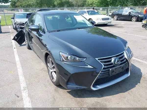 JTHC81D25K5038917 2019 LEXUS IS - Image 1