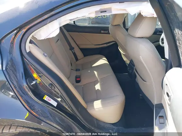 JTHC81D26J5026340 2018 LEXUS IS - Image 8