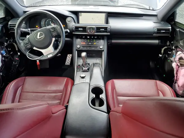 JTHC81D26J5029299 2018 LEXUS IS - Image 8