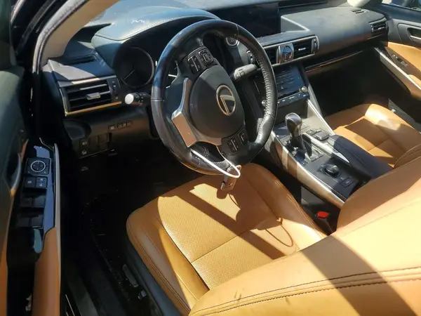 JTHC81D26J5030999 2018 LEXUS IS - Image 8