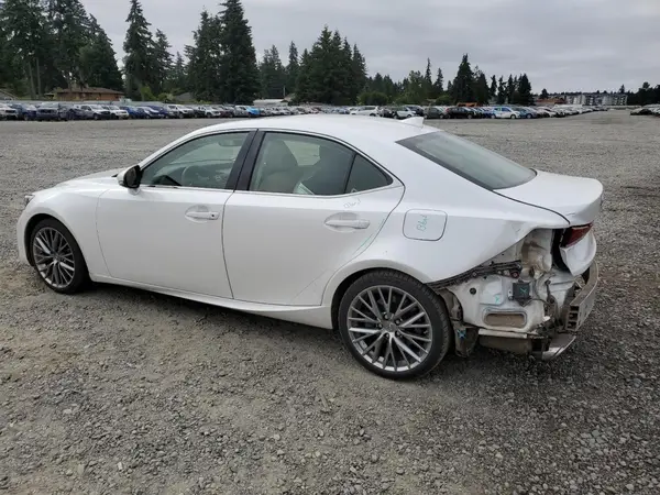 JTHC81D26J5031571 2018 LEXUS IS - Image 2