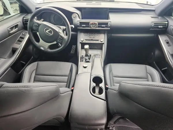 JTHC81D26K5035251 2019 LEXUS IS - Image 8