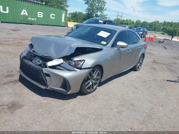 JTHC81D26K5036500 2019 LEXUS IS - Image 2