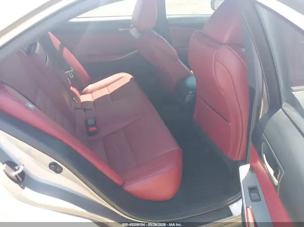 JTHC81D26K5036500 2019 LEXUS IS - Image 8