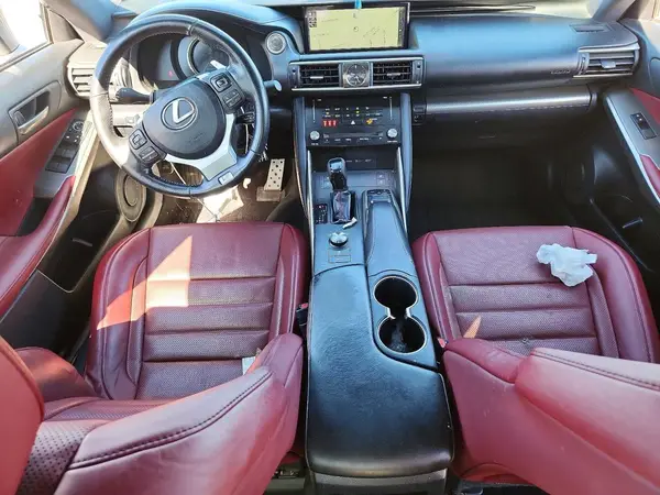 JTHC81D27J5030087 2018 LEXUS IS - Image 8