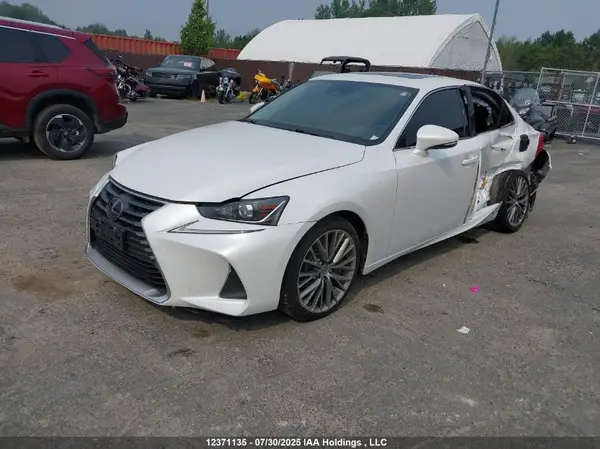 JTHC81D27J5032504 2018 LEXUS IS - Image 2