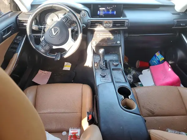 JTHC81D27J5033569 2018 LEXUS IS - Image 8