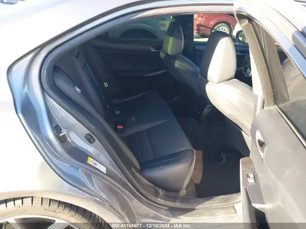 JTHC81D27K5035047 2019 LEXUS IS - Image 8