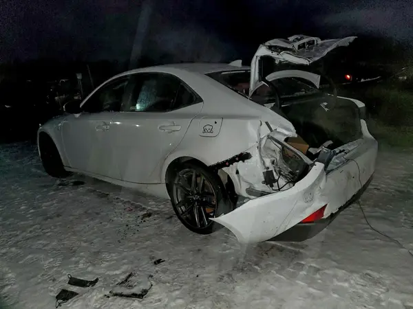 JTHC81D27K5035081 2019 LEXUS IS - Image 2
