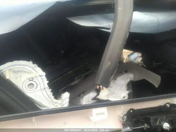 JTHC81D27K5039079 2019 LEXUS IS - Image 8