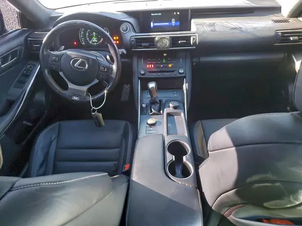 JTHC81D27K5039924 2019 LEXUS IS - Image 8