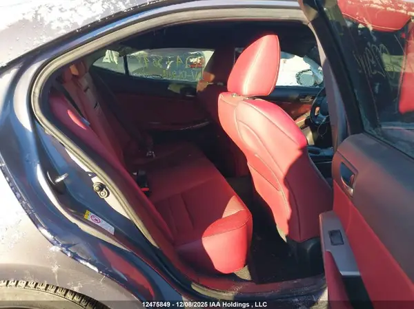JTHC81D28J5029112 2018 LEXUS IS - Image 8