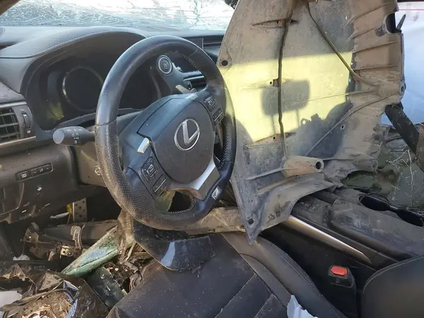 JTHC81D28J5032463 2018 LEXUS IS - Image 8